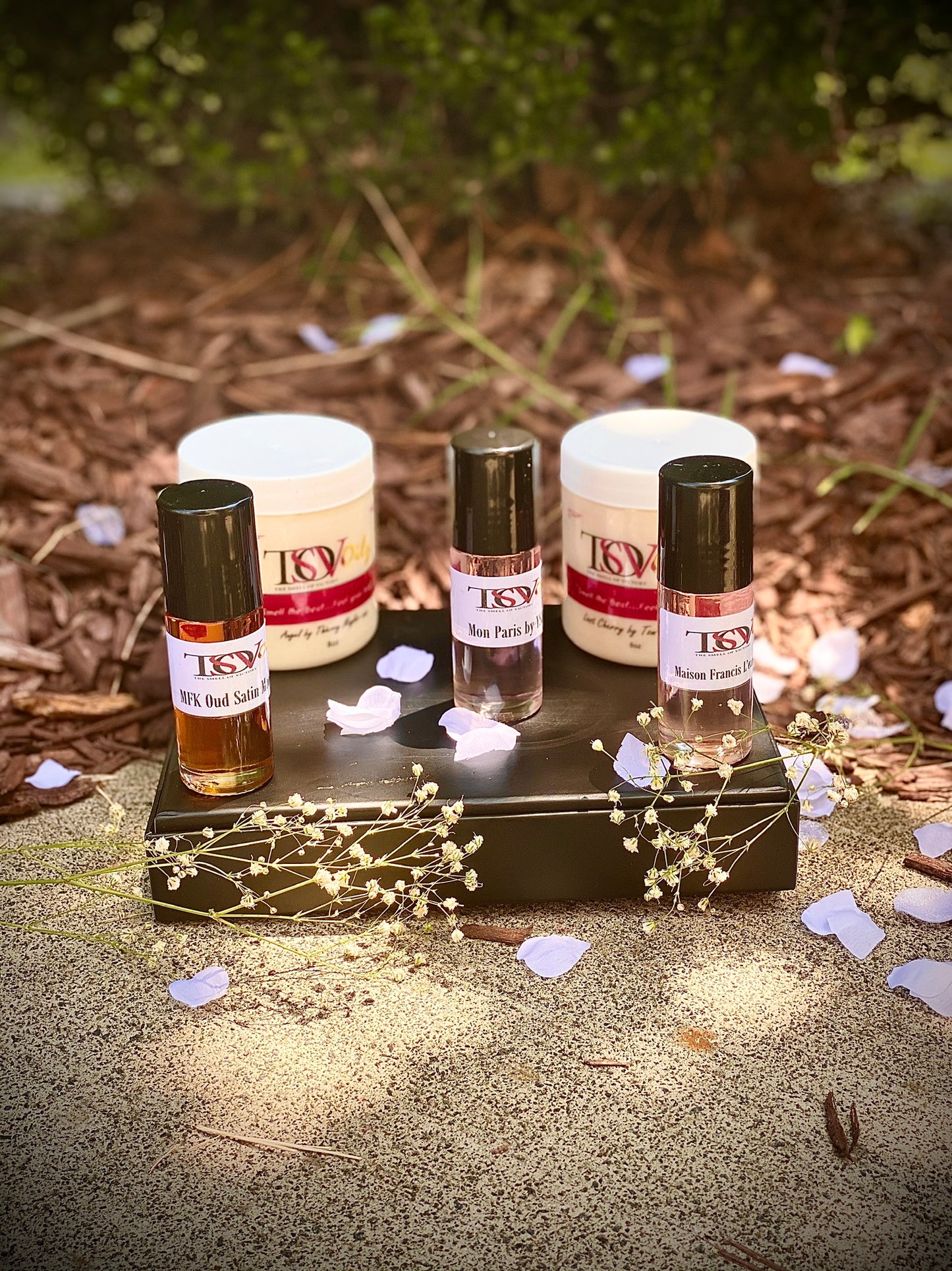 Compare to the aroma of Creed Wind Flowers (W)
