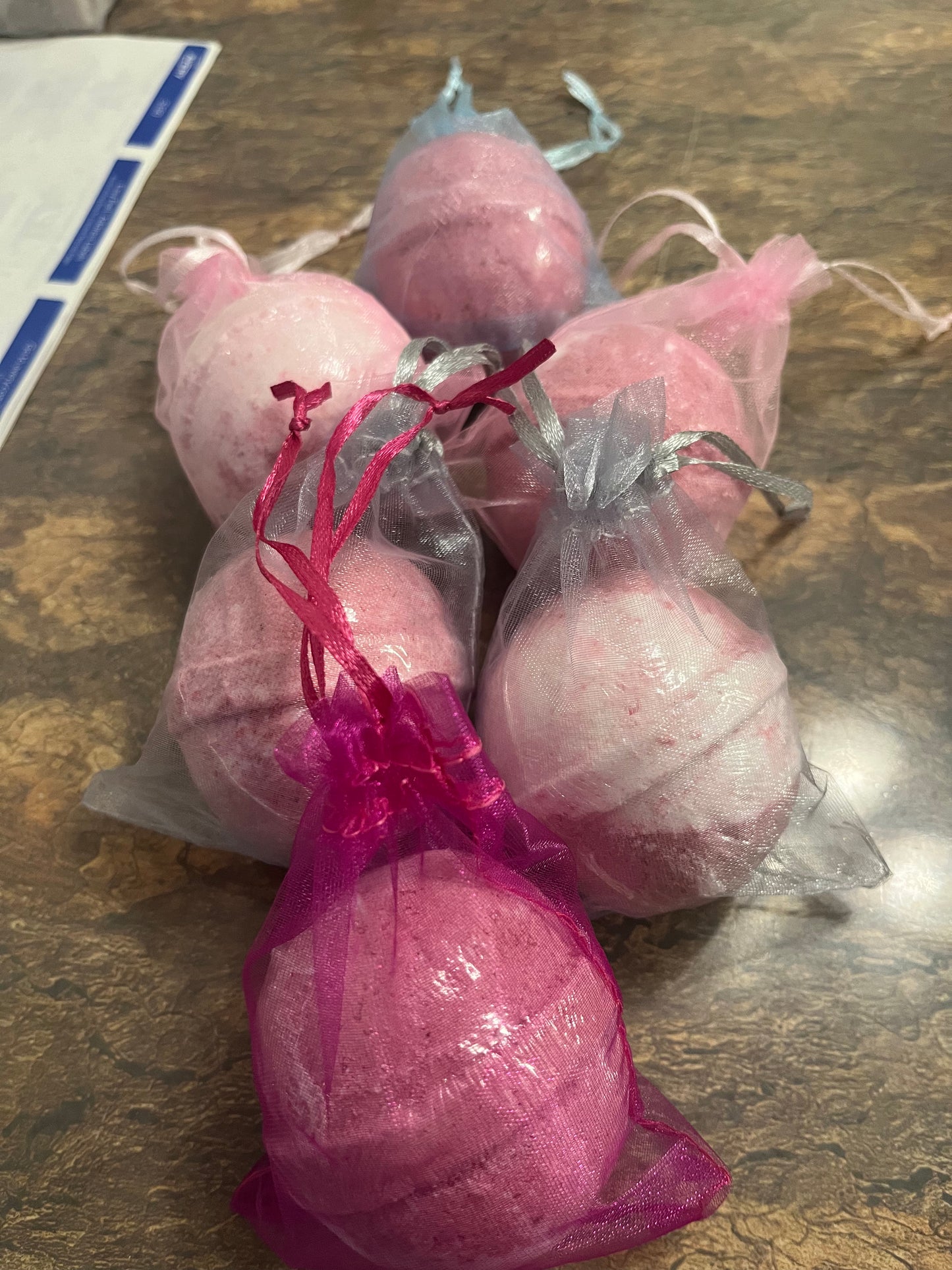 5oz. Strawberry Milkshake Bath Bombs