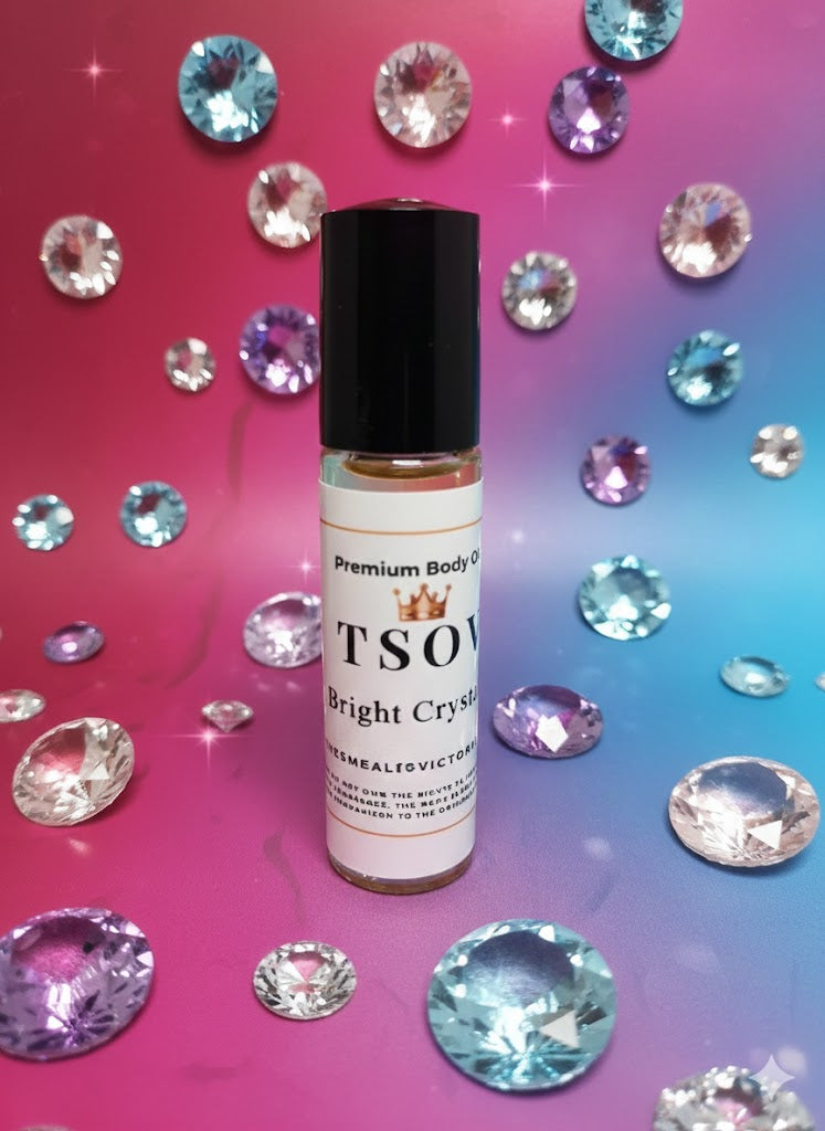 Compare to the aroma of Versace Bright Crystal (W)